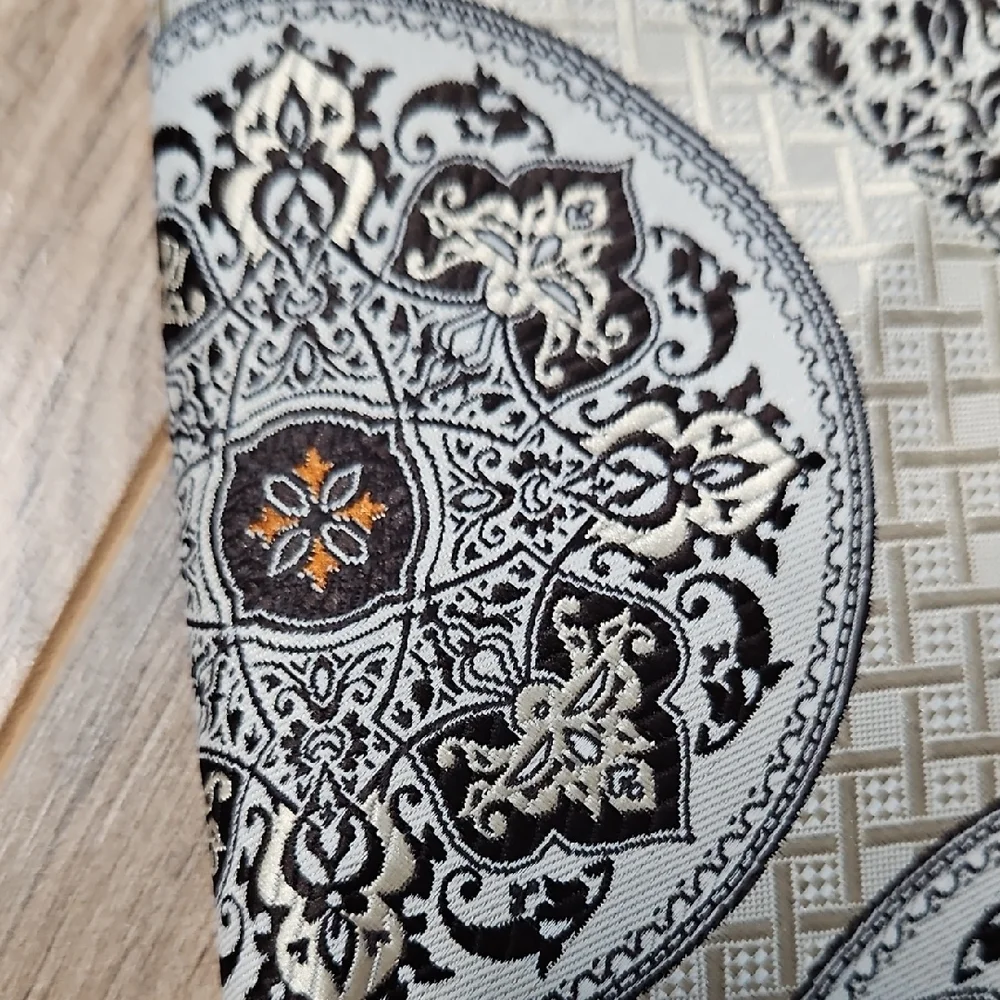 Damon Vintage Elegant Patterned Tie in Brown And Cream